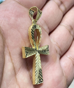 Colgante Cruz Ankh Personalizado Chapado en Oro de 14K con Diamantes de Moissanita VVS, Amuleto Religioso, Regalo Unisex, Joyería Hiphop - Product Image 3