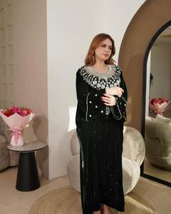 Abaya de soirée modeste Awais pour femmes adultes, en polyester et mousseline, broderie filée, longueur ras du sol, col cœur, manches longues - Product Image 4