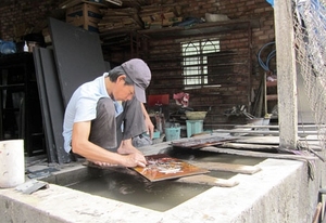 Brûleur d'encens en laque rayée verte le plus vendu pour la décoration de la maison et l'artisanat technique de laque - Product Image 5