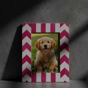 Cadre photo de luxe fait main en résine et os incrustés – Support photo moderne en mosaïque sur mesure pour une décoration intérieure haut de gamme - Product Image 1