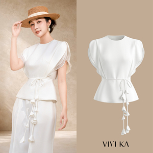 Blusa Elegante de Poliéster y Spandex para Mujer, Cuello Redondo, Manga con Volantes en Capas, Peplum, con Cinturón Hecho a Mano, Diseño Personalizado SOLI, ODM OEM - Product Image 1