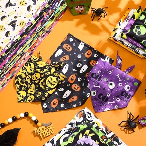 Bandanas d'Halloween pour chiens et chats – Écharpes personnalisées à imprimé citrouille, fantôme et chauve-souris – Accessoire de fête en gros - Product Image 3