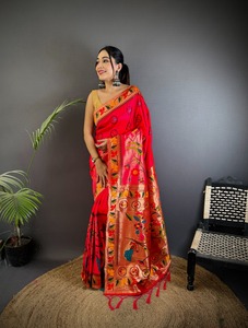 <b>Red</b> <b>Silk</b> Paithani Saree Zari Woven Floral Sari for Wedding Party Festival Wear - Product Image 5