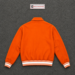 Chaqueta universitaria de lana naranja para hombre y mujer, al por mayor, de primera calidad, estilo Letterman, con cierre frontal de botones a presión. - Product Image 6