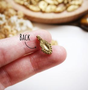 Dijes y Colgantes de Latón Hechos a Mano con Aspecto Antiguo, Ideales para Diseñadores de Joyería y Reventa - Product Image 3