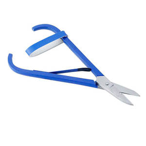 Ciseaux à ressort de précision à pointe fine pour le contrôle de la coupe, robustes et à prise équilibrée - Product Image 1