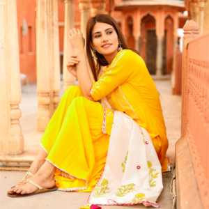 Conjunto de traje de gasa de rayón amarillo Kesar para mujer, hecho a mano, talla XS - Product Image 1