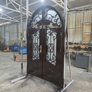 Puerta Artística de Acero con Detalles de Hierro Forjado, Superficie Acabada para Entradas de Lujo y Diseño Exterior de Villas con Jardín - Product Image 2