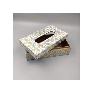 Boîte à mouchoirs en bois imprimée, élégante, pour hôtel, maison, table de ferme. Achetez chez UF INTERNATIONAL Crafts en Inde. - Product Image 3