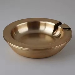 Cendrier en métal de style luxueux, porte-cendres décoratif, coupe-vent, pour l'intérieur et l'extérieur, décoration de table pour fumeurs - Product Image 3