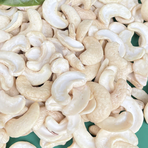 High Quality Cashew LP1 Cashew Nuts Customized Packaging Santigo - Product Image 1