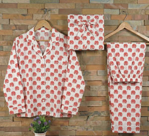 ผู้ผลิตชุดนอนผ้าฝ้ายพิมพ์ลายด้วยมือสำหรับผู้หญิงจากอินเดีย จำหน่ายส่ง - Product Image 1