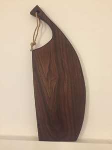 Meilleures ventes d'articles de cuisine : Planche à découper en bois de pin très tendance avec surface de coupe en bois et poignée en acier inoxydable, planche à fromage en résine - Product Image 6