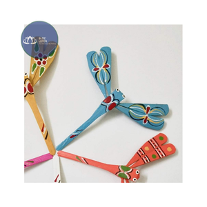 Jouet libellule en bambou peint à la main, best-seller, pour enfants, jeux en plein air, activité familiale - Product Image 1