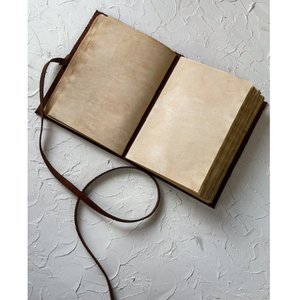 Diario de Cuero Esotérico de Estilo Vintage Hecho a Mano, Único, Al-Amir, con Patrón de Caballo, de la Artesanía Tradicional de Rajasthan - Product Image 4