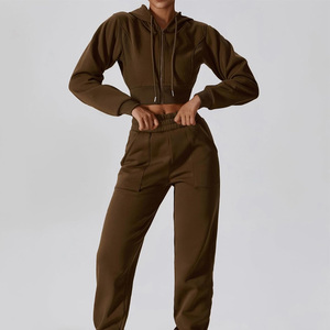 Ensemble de survêtements courts pour femmes, broderie personnalisée, coton, jogging, vêtements de détente et de fitness, fabricant OEM - Product Image 3