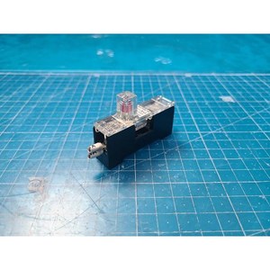 ที่ใส่ฟิวส์ Sakazume FHC-15D มือสอง ใช้ได้ทันที อะไหล่อุปกรณ์เซมิคอนดักเตอร์รุ่นเก่า - Product Image 2