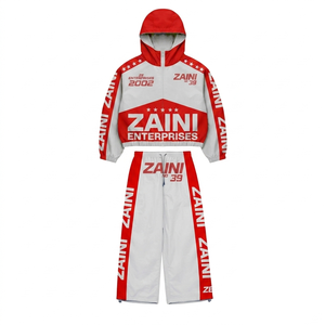 Chaqueta Cortavientos Premium para Hombre, 120 GSM, Poliéster Taslon, Rojo y Gris con Paneles en Contraste, Capucha, Logotipo Personalizado con Sublimación - Product Image 1