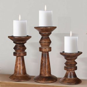 Portavelas de madera artesanal, accesorio decorativo para el hogar que realza el ambiente para reuniones y celebraciones - Product Image 5