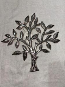 Ornement suspendu en métal Père Noël argenté, décoration traditionnelle pour arbre de Noël, utilisation en intérieur, design durable, finition métallique - Product Image 3