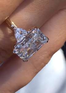 Bague de fiançailles élégante et durable en moissanite plaquée rhodium, style hip-hop intemporel pour homme, idéale pour les soirées - Product Image 4