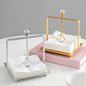 Porte-serviettes en fer unique pour accessoires de table décoratifs, rehaussant la mise en scène de la table avec une forme métallique distinctive - Product Image 2