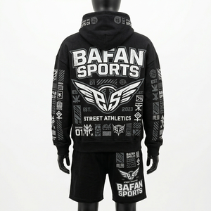 Ensemble sweat-shirt et short pour homme, qualité supérieure, tissu molletonné en coton et polyester 300 GSM, noir, logo personnalisé imprimé. - Product Image 4