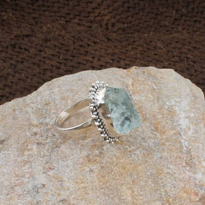 Bague artisanale en argent sterling 925 avec aquamarine à pois, design vintage granulé, pierre précieuse naturelle, bijoux en argent - Product Image 4