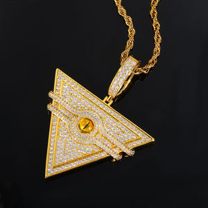 Colgante Piramidal Chapado en Oro con Cristales de Estrás, Diseño de Ojo, Amuleto Hiphop para Regalo Unisex - Product Image 1