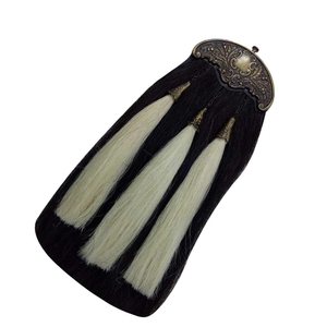 Esporrans Escoceses Hechos de Cuero y Crin de Caballo, Esporrans de Cuero Genuino Repujado para Kilt, Esporrans Tradicionales de Crin de Caballo a Precios Bajos - Product Image 3