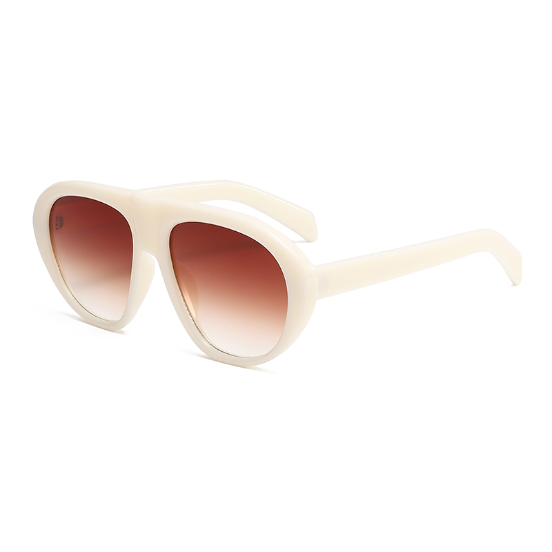 C6: Off White/ Brown Gradient