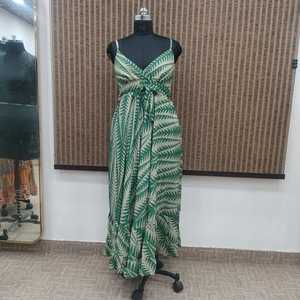 Robe longue maxi pour femme, style bohème, imprimé floral, en mélange de soie et viscose, col en V, bretelles spaghetti, coupe trapèze ample, élastique - Product Image 1