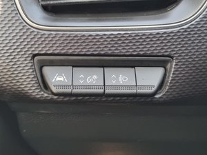 SUV d'occasion XM3 Arkana 2021 blanc, 4 portes, crossover, essence, véhicule d'occasion, voiture coréenne d'occasion - Product Image 5