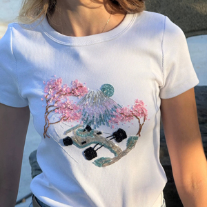 เสื้อสายเดี่ยวผ้าซาตินคอตตอนแบบยั่งยืนรักษ์โลก แต่งลูกปัดวิบวับลายหัวใจ เซ็กซี่ โชว์สัดส่วน ความยาวสั้น เหมาะสำหรับผู้หญิง - Product Image 1