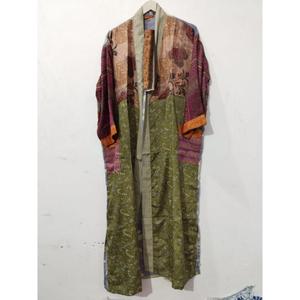 ชุดกิโมโนผ้าไหมลายดอกไม้สไตล์วินเทจสำหรับฤดูร้อน ฟรีไซส์ ชุดคลุมสำหรับคนท้อง ชุดคลุมชายหาด ชุดว่ายน้ำจากผ้าส่าหรีอินเดียรีไซเคิล - Product Image 3