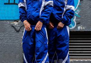 Nuevo Conjunto de Chándal de Nylon de Alta Calidad con Paneles en Contraste, Diseño OEM Personalizado, 2 Piezas, Chaqueta Cortavientos para Mujer con OEM - Product Image 3