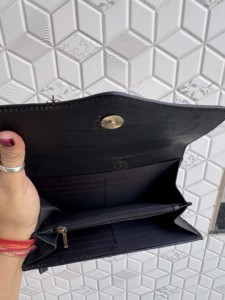 Étui de téléphone en cuir sculpté à la main par un designer unique 2026, motif damier élégant, portefeuilles multi-usages pour femmes - Product Image 6