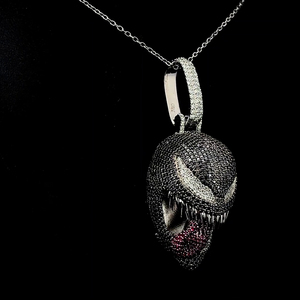 Pendentif Masque Venom Hip Hop Personnalisé en Argent Sterling 925 Émail Noir Moissanite, Breloque de Collier Sertie de Moissanite, Bijoux de Luxe pour Hommes pour Fêtes - Product Image 4