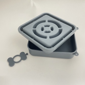 Ensemble de voyage et d'alimentation 2-en-1 pour animaux de compagnie – Gamelle pour chien en silicone de qualité alimentaire et mangeoire à alimentation lente pour le camping et les aventures nomades 2-en-1 - Product Image 6