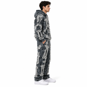 Ensemble de survêtement gris anthracite déchiré pour homme – Tenue streetwear tendance et robuste - Product Image 4