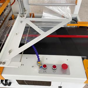 Máquina Automática de Sellado y Corte en L de Película POF, Máquina de Envasado con Túnel de Termoencogimiento de PP y PVC para Cajas y Botellas de Perfume - Product Image 2