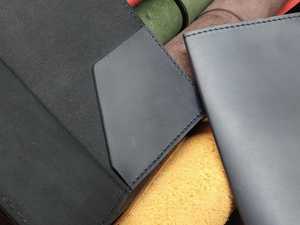 Multi <b>Pocket</b> Genuine Leather Bill <b>Folder</b> Restaurant Check Presenter Custom Logo Waiter Order Receipt Book LBH-0049 - Product Image 4