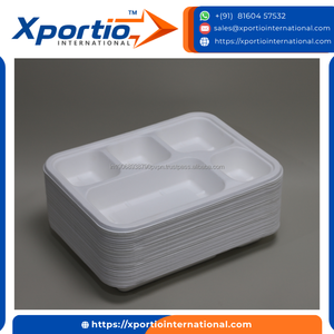 Assiettes carrées écologiques jetables Xportio International en bagasse, biodégradables, avec plateau, en gros, pour fêtes et traiteur - Product Image 4