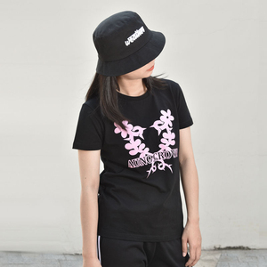 เสื้อยืดผู้หญิงคุณภาพสูง ผ้าฝ้าย คอกลม ปักลายหัวใจสีแดง สไตล์ลำลอง ระบายอากาศได้ดี ทรงปกติ เหมาะสำหรับฤดูร้อน - Product Image 3