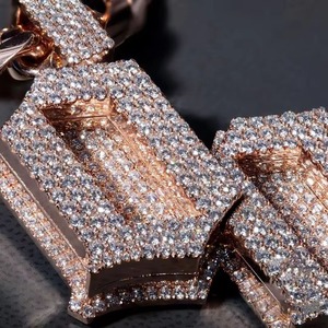 Colgante de Moissanita de Alta Calidad Estilo Hiphop, Joyería Personalizada con Artesanía para Regalo y Uso Diario, Disponible al Mejor Precio - Product Image 5