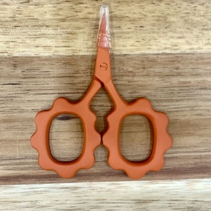 Mini ciseaux à fleurs pour la couture, à pointe fine, en acier inoxydable, coupe-fil pour travaux d'aiguille, outil artisanal, fabricant - Product Image 4