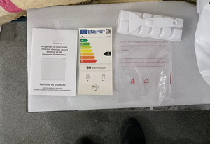 Listo para Enviar al por Mayor: <span class=keywords><strong>Nevera</strong></span> de 48L, 220V, 50Hz, Clase E, R600a, con Asa Empotrada, Puerta Única, con Cerradura y Llave - Product Image 4