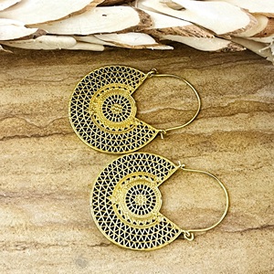 Nouvelles Boucles d'Oreilles Bohèmes Tendance, Bijoux Tribaux en Laiton pour Femmes, Créoles Géométriques Filigranes Plaqué Or 18 carats, Vente en Gros/OEM/ODM - Product Image 5