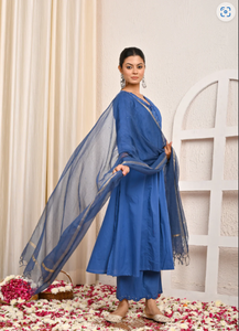 Ensemble de costume brodé Gota Peach Mal Chanderi coupe trapèze - Product Image 4