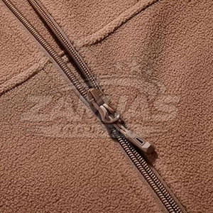 Chaqueta de invierno ligera y transpirable, hecha a medida, nuevo estilo, chaqueta de lana para hombre, hecha en Pakistán. - Product Image 4